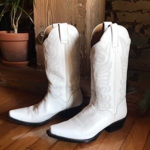 JB Dillon White Cowboy Boots